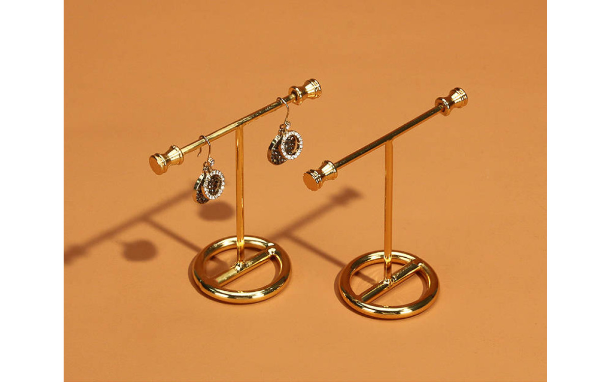 The Ultimate Beginner’s Guide To Choosing Your First Earring Display Stand