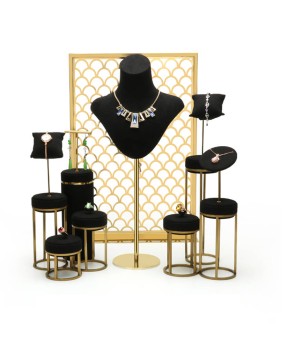 Conjuntos de exhibición de ventana de joyería de acero inoxidable de oro de terciopelo negro de lujo para la venta