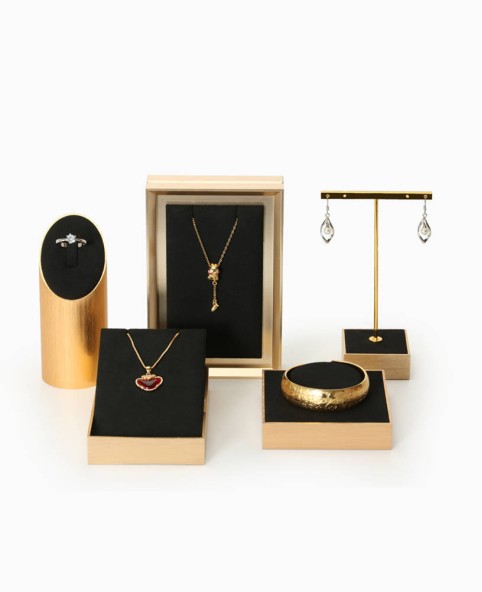 Conjuntos de exibição de joias de aço inoxidável dourado de veludo preto