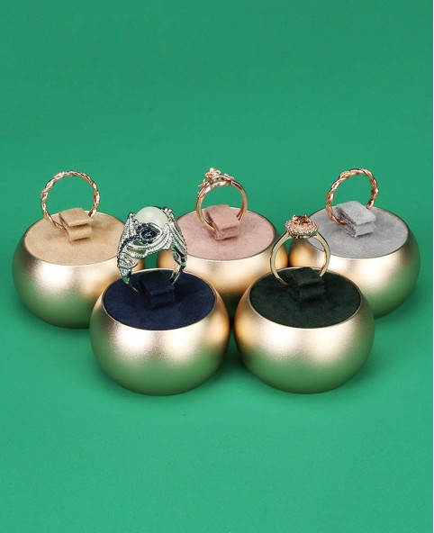 Hot Sale Gold Metal Jewellry Ring Display Holder