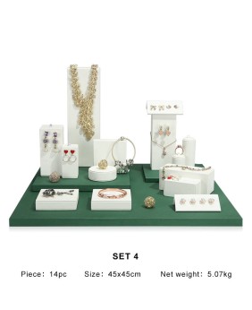 Soporte de exhibición de joyería de terciopelo verde popular para la venta