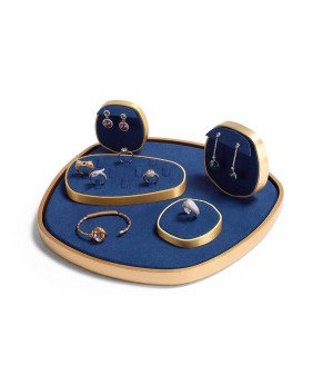 Modernes marineblaues Samt-Gold-Schmuck-Display-Tablett
