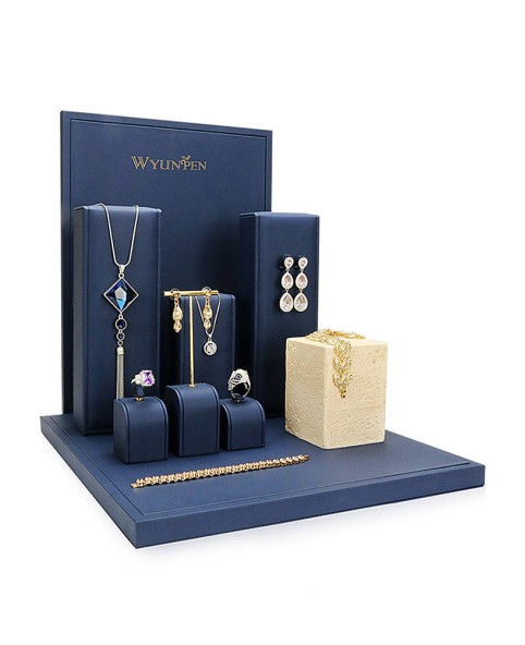 Set da esposizione per gioielli in pelle blu navy di lusso in vendita