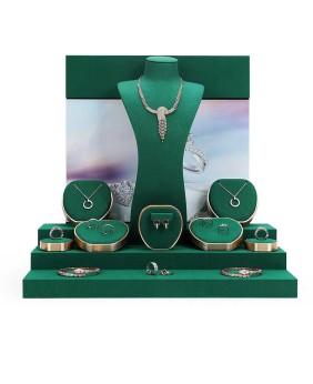 Kits de exhibición de ventana de joyería de terciopelo verde oscuro de metal dorado de lujo
