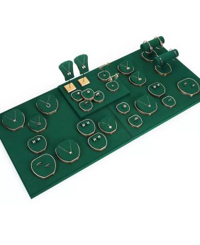 Kit per esposizione di gioielli in metallo dorato e velluto verde