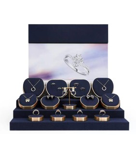 Marineblauwe fluwelen gouden metalen sieradenvitrine-displaysets voor de detailhandel