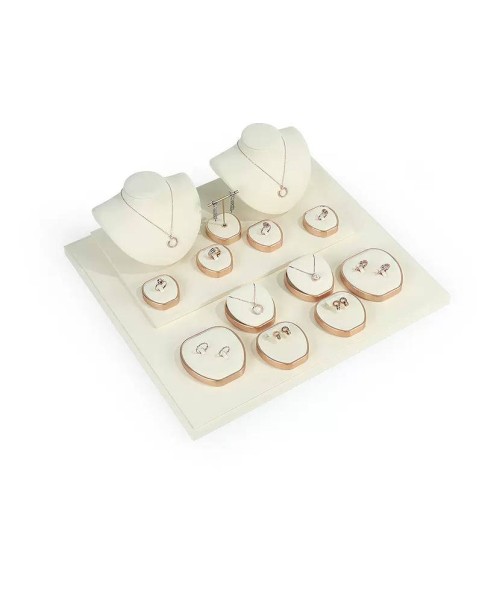 Set di espositori per gioielli in metallo dorato di velluto bianco sporco premium in vendita
