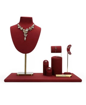 Venta de conjunto de exhibición de escaparate de joyería de terciopelo rojo de lujo