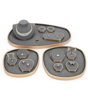 Kit per esposizione di gioielli in velluto grigio scuro in metallo dorato popolare al dettaglio