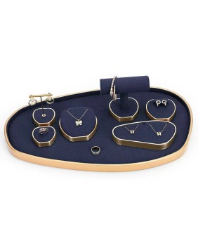 Retail sieradendisplaysets van marineblauw fluweel goudkleurig metaal