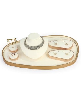 Nuevos kits de exhibición de joyas de terciopelo blanco de metal dorado a la venta