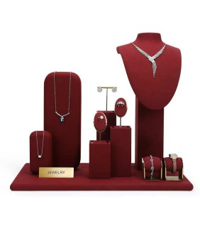 Conjuntos populares de exibição de joias de veludo vermelho de metal dourado