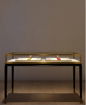 Modern Jewelry Showcases Fashion Elegant Fine Jewelry Glass Display Case For Sale