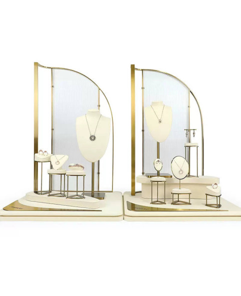 Premium gebroken wit fluwelen gouden metalen sieradenvitrine-displaysets te koop Premium gebroken wit fluwelen gouden metalen sieradenvitrine-displaysets te koop