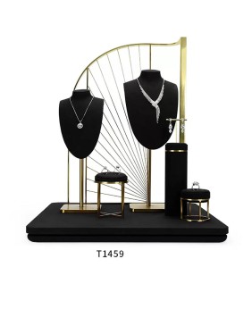 Nuovo set per vetrine per gioielli in velluto nero in metallo dorato al dettaglio