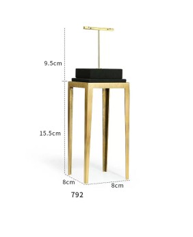 Luksusowy nowy stojak na kolczyki ze złotego metalu i czarnego aksamitu