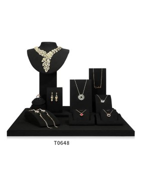 Conjunto de exhibición de joyería de terciopelo negro al por menor de lujo