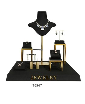 Set di espositori per gioielli in velluto nero in metallo dorato al dettaglio di lusso