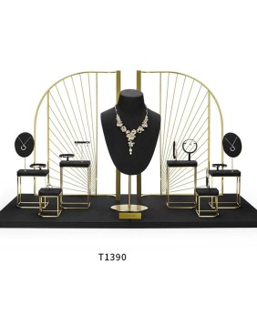 Ensemble d'affichage de vitrine de bijoux en velours noir, vente au détail de luxe, à vendre