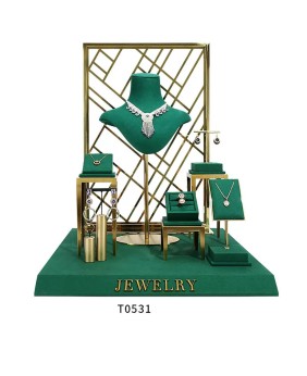 Ensemble d'affichage de vitrine de bijoux en velours vert, métal doré de luxe, à vendre