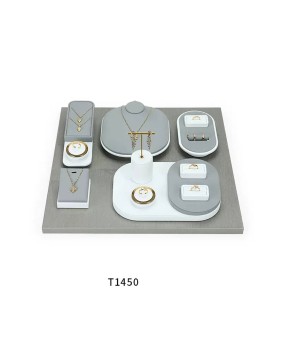 Conjunto de bandeja para exibição de joias de veludo cinza claro premium