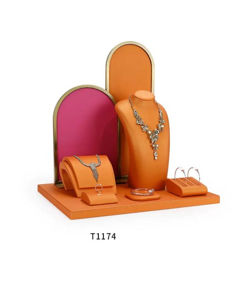 Luxuriöse Schmuck-Display-Sets aus Leder zum Verkauf