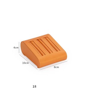 Luxuriöses Schmuck-Armreif-Display-Tablett aus orangefarbenem Leder für den Einzelhandel