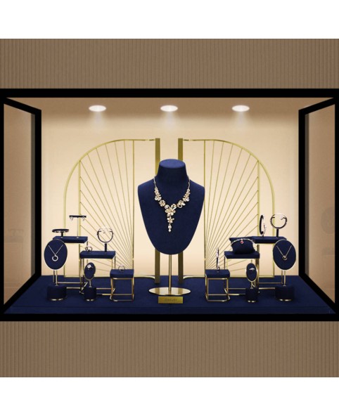 Présentoir de collier de bijoux en velours bleu marine de luxe