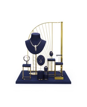 Présentoir de collier de bijoux en velours bleu marine de luxe