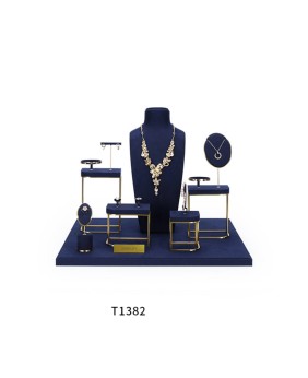 Luxe detailhandel gouden metalen marineblauwe fluwelen sieradenshowcase-displayset te koop