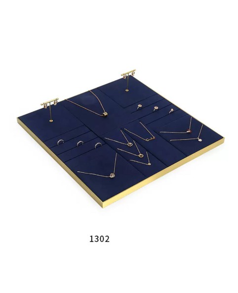 Роскошный набор для продажи ювелирных украшений из темно-синего бархата с золотой отделкой