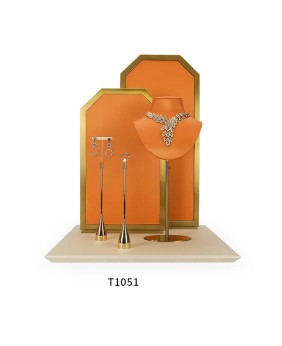 Premium-Schmuck-Display-Set aus orangefarbenem Leder zum Verkauf