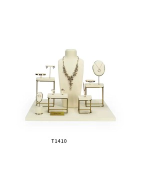 Luksusowy zestaw ekspozycyjny biżuterii w kolorze złamanej bieli, aksamitny do sprzedaży detalicznej do gabloty
