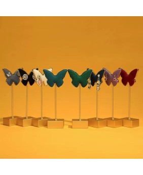 Luxuriöser, goldfarbener Metall-Samt-Schmetterlings-Ohrring-Ausstellungsständer