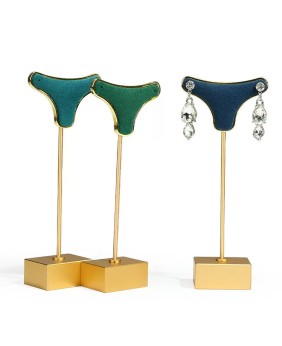 Luxuriöser Ohrringe-Display-Halter aus goldfarbenem Metall und Samt