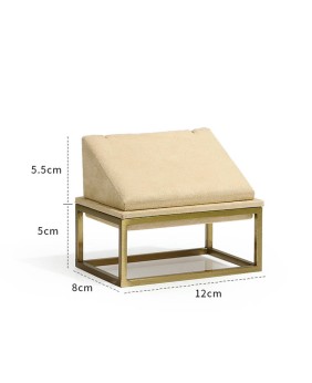 Luksusowy stojak na naszyjniki ze złotego metalu w kolorze khaki z aksamitu