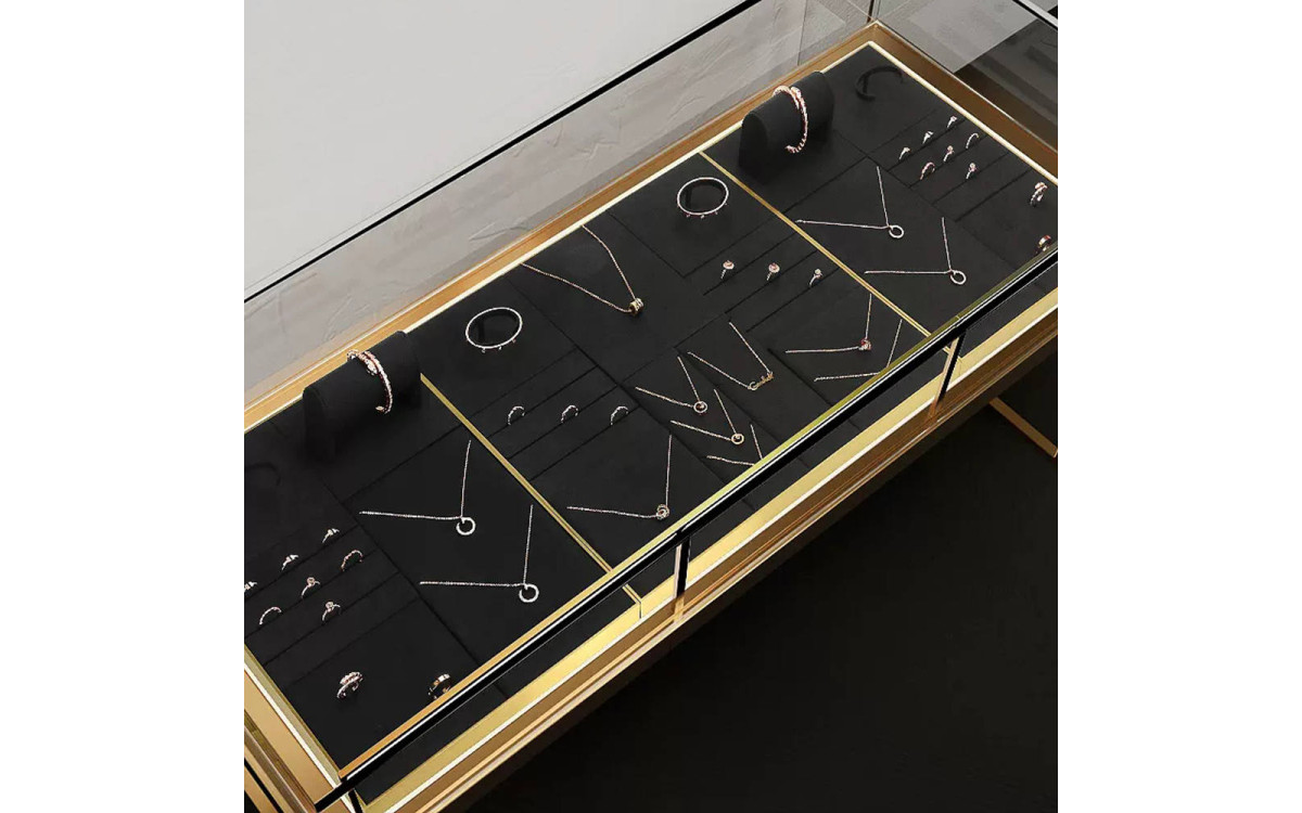 The Best Materials for Jewelry Display Trays