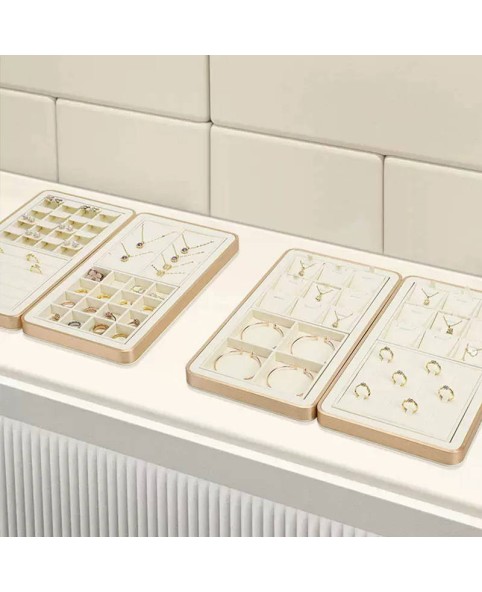 Luxury Cream Velvet Retail Necklace and Pendant Display Tray For Sale
