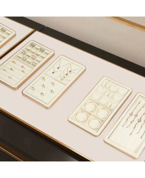 Luxury Cream Velvet Retail Jewelry Ring Display Tray