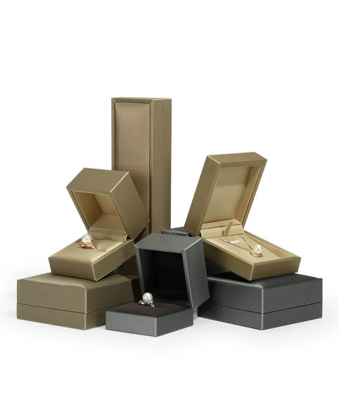 Caja de regalo de cuero dorado de lujo para joyería, caja de embalaje para pulseras a la venta Caja de regalo de cuero dorado de lujo para joyería, caja de embalaje para pulseras a la venta