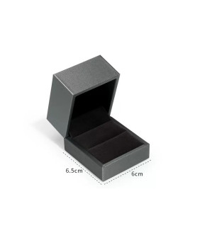 Caja de regalo de joyería de cuero gris oscuro de lujo Caja de embalaje de anillo a la venta