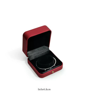 Caja de regalo de joyería de cuero PU popular Caja de embalaje de brazalete para la venta