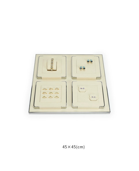 Ensemble de plateaux de présentation de bijoux en velours blanc cassé haut de gamme avec bordure argentée à vendre Ensemble de plateaux de présentation de bijoux en velours blanc cassé haut de gamme avec bordure argentée à vendre
