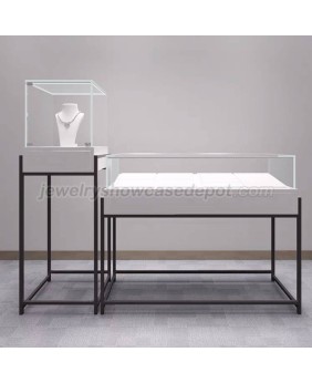 Custom Jewelry Display Cases For Retail Stores