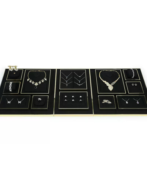 Set di vassoi per esposizione di gioielli in velluto nero con finiture in oro al dettaglio