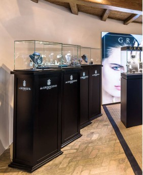 Luxury  Jewelry Shop Display Pedestals