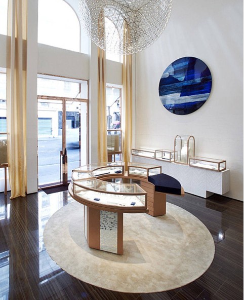 Дизайн интерьера витрины роскошного ювелирного магазина