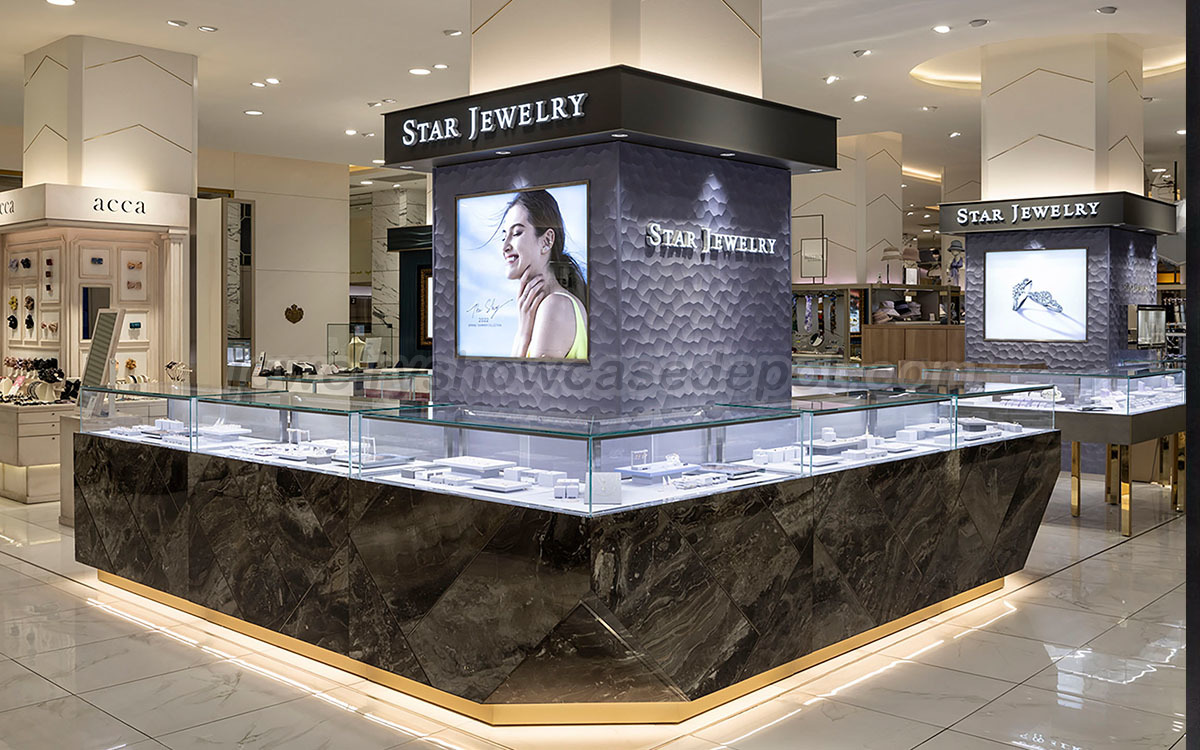  Jewelry Store Display Case
